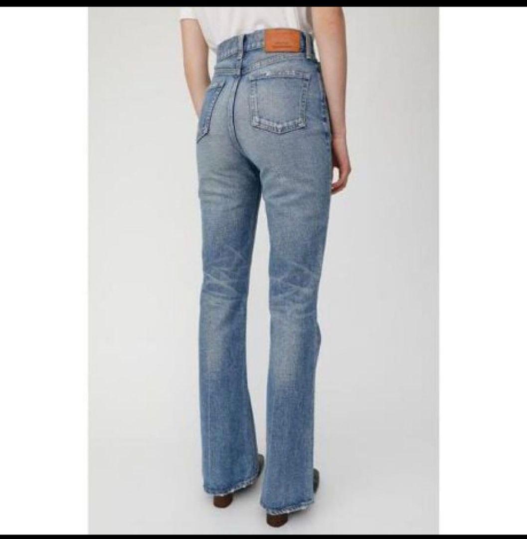 《t》新品　moussy 24 MVS FLARE デニム
