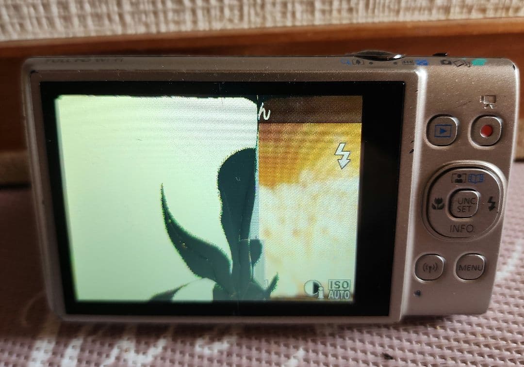 Canon IXY 650 液晶ジャンク - メルカリ