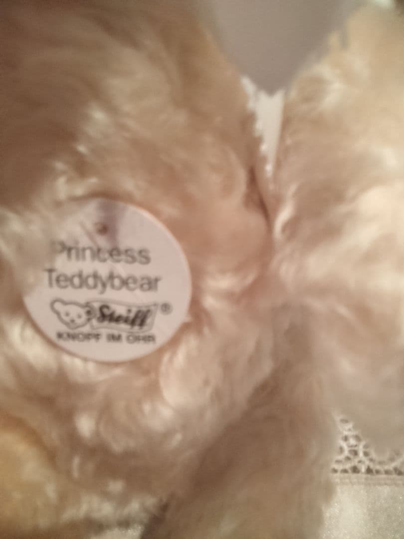 シュタイフ125年記念して2005年作られた紀宮様ご成婚記念プリンセステディベア