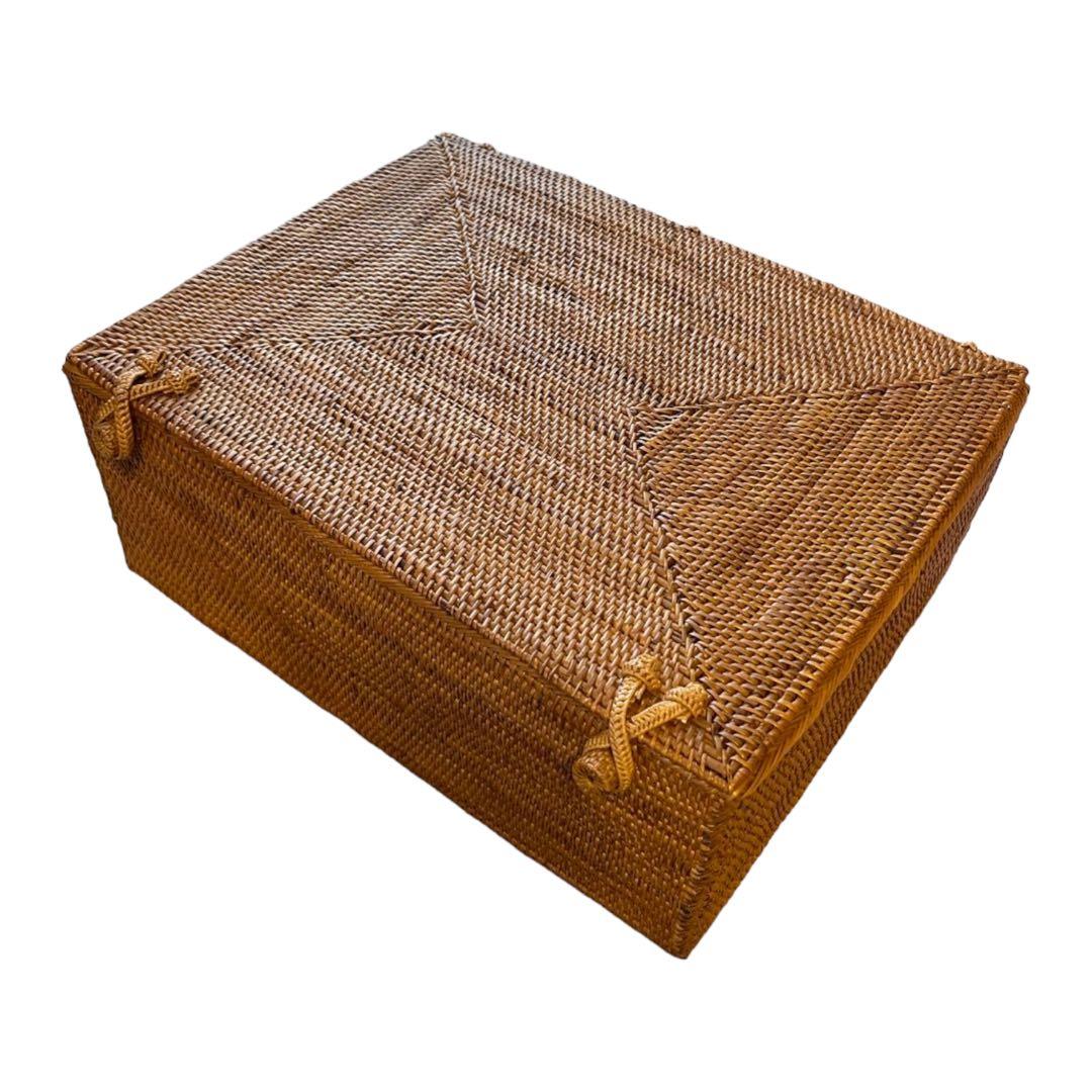 大きなアタかご蓋つき 楽天市場】アタで編まれた大きなフタ付きボックス型バスケット Lタイプ