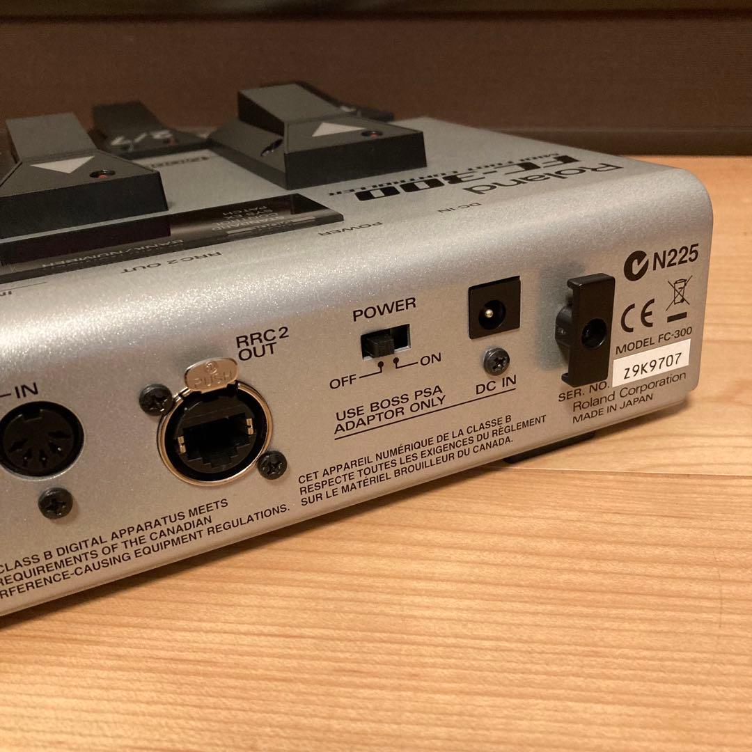 美品 Roland ローランド FC-300 MIDIフットコントローラー - メルカリ