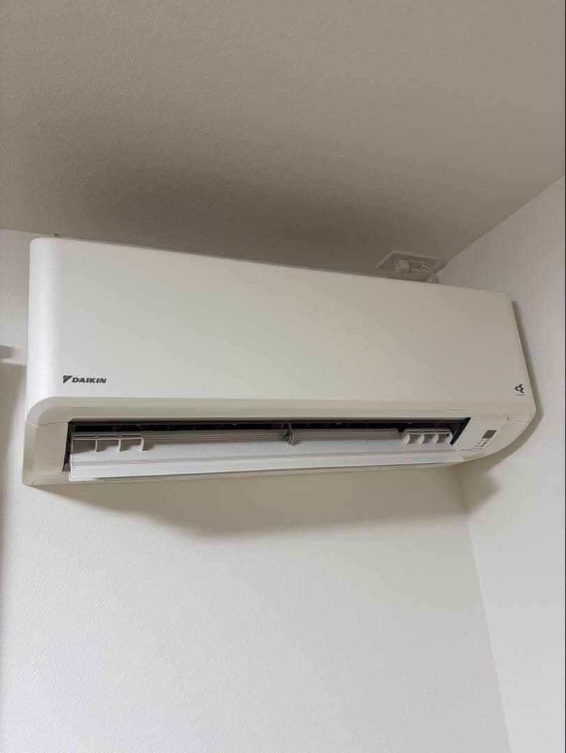 ダイキン　ルームエアコン　F22ZTFXS-W 2022年製 6畳用 ダイキン（DAIKIN） エアコン 6畳 S22ZTFXS 2022年モデル (取り寄せ品