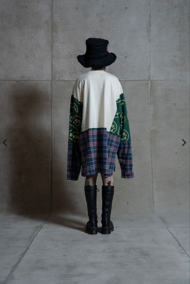 LiSA ROY ドッキングロングスリーブTシャツ