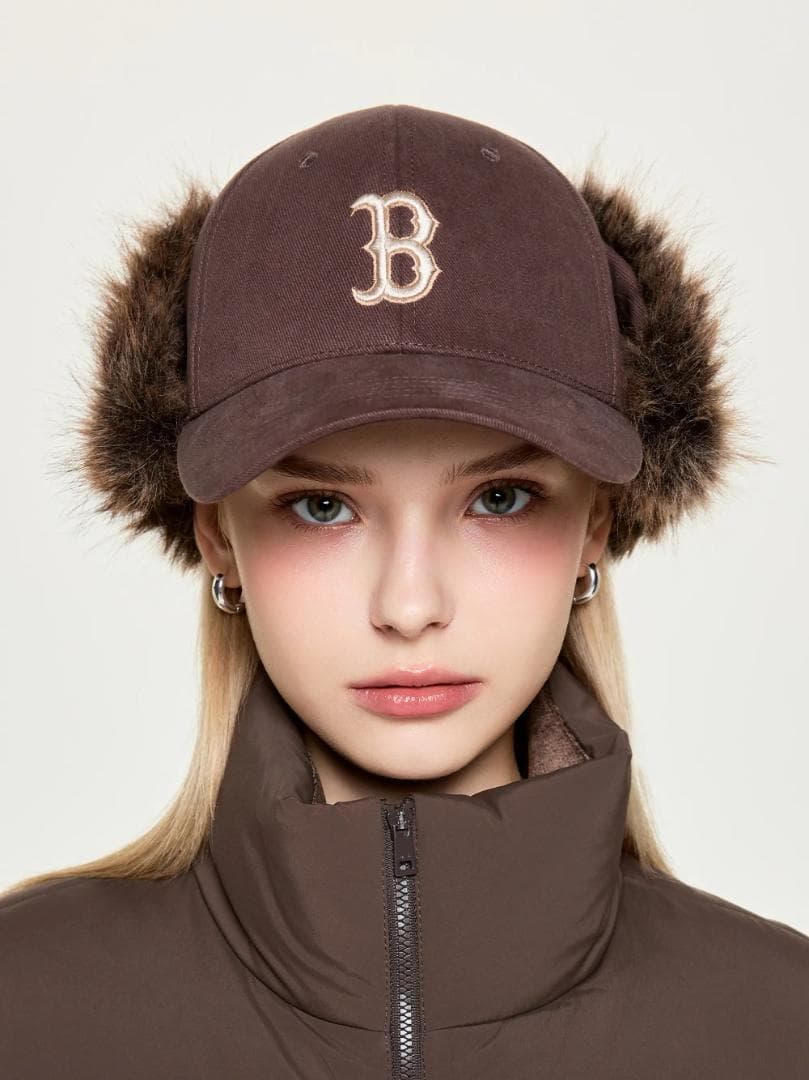 カリナPICK⭐MLB ファーイヤーフラップ キャップ ブラウン レッド