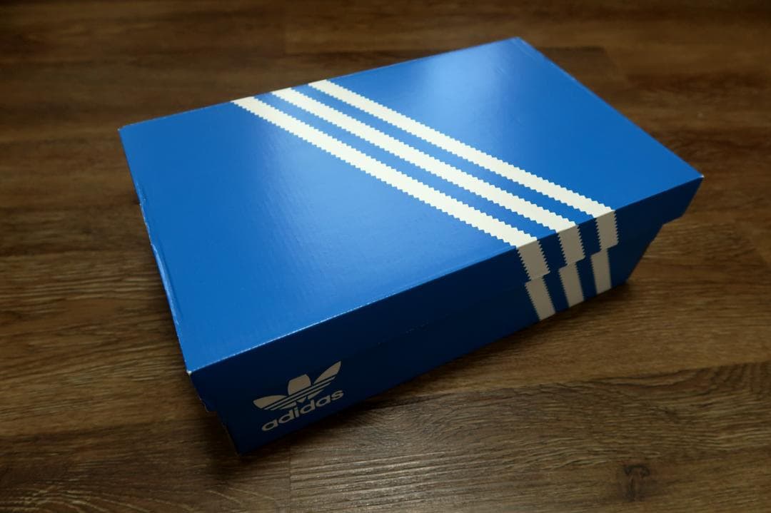 新品・未使用 adidas country OG 27.0cm