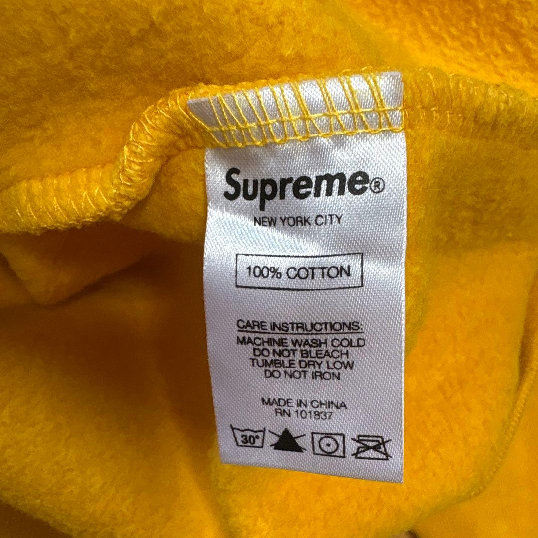 Supreme スタッズ付きイエローパーカー Lサイズ - メルカリ