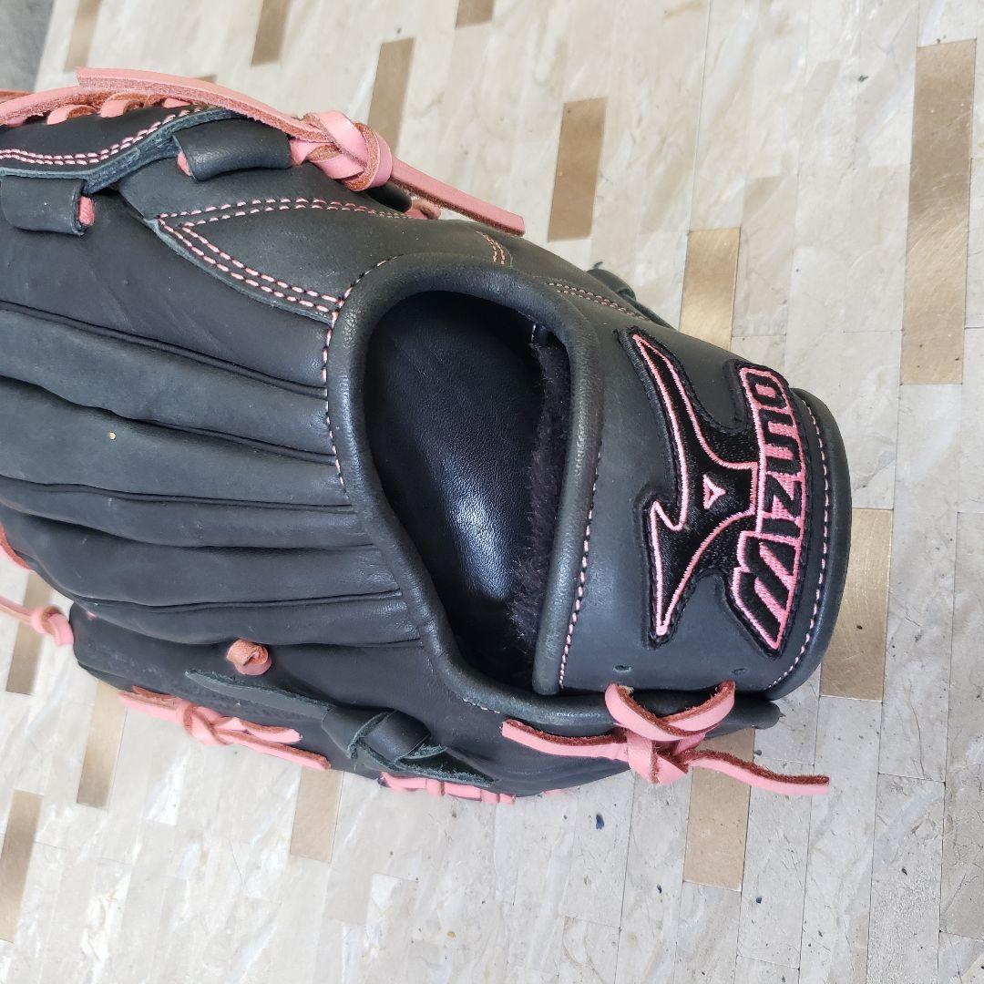 MIZUNO ミズノ 黒×ピンク グローブ 小中学生向け - メルカリ