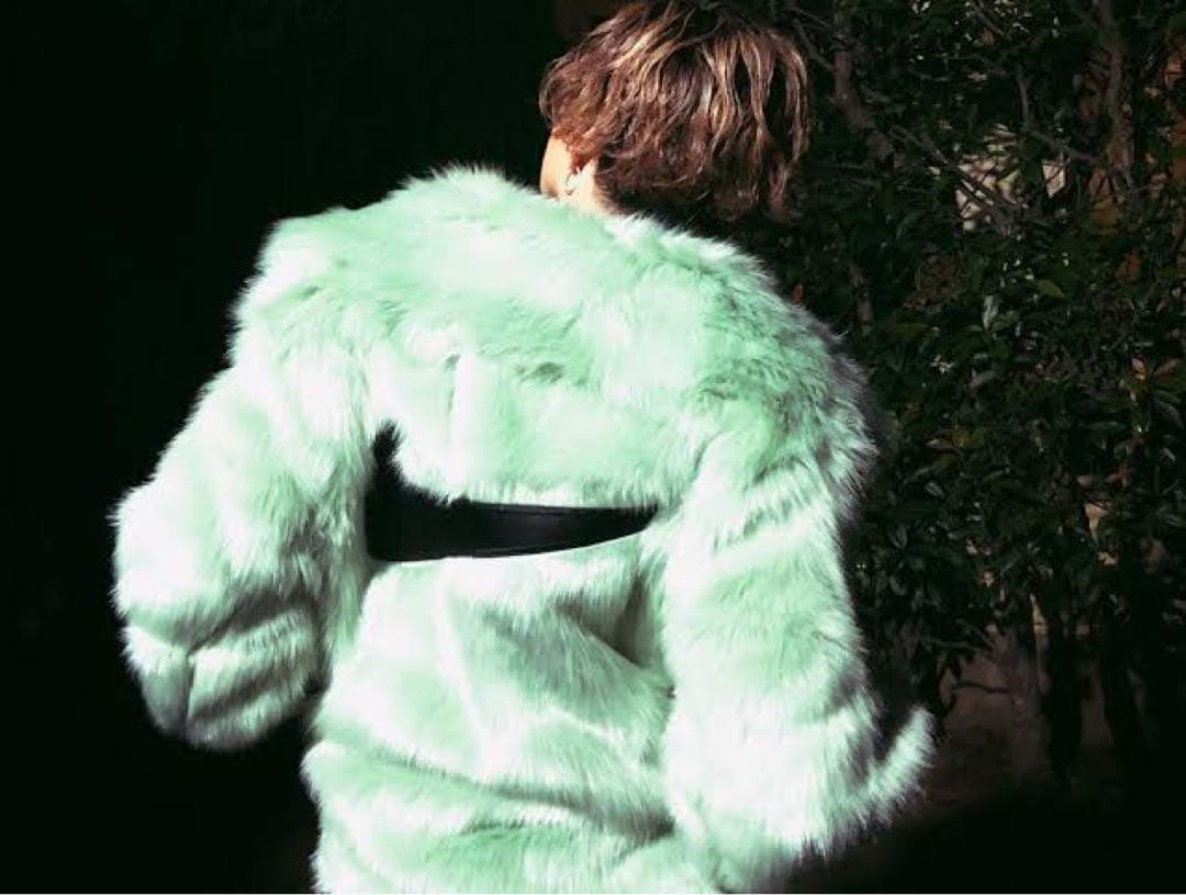 正規品 NIKE×AMBUSH フェイク ファージャケット S 登坂広臣着 - メルカリ