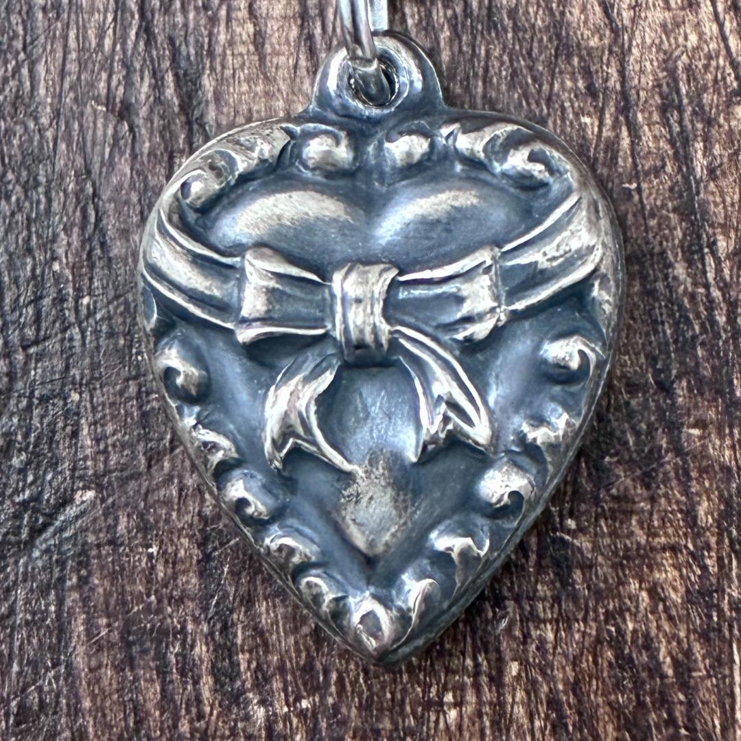 スウィートハートジュエリー リボン シルバー ヴィンテージ ネックレス