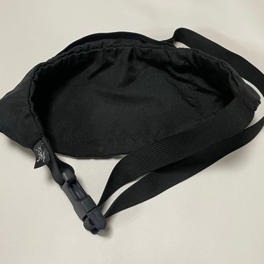 ARC'TERYX アークテリクス アーバンファニー カナダ製ボディーバッグ2