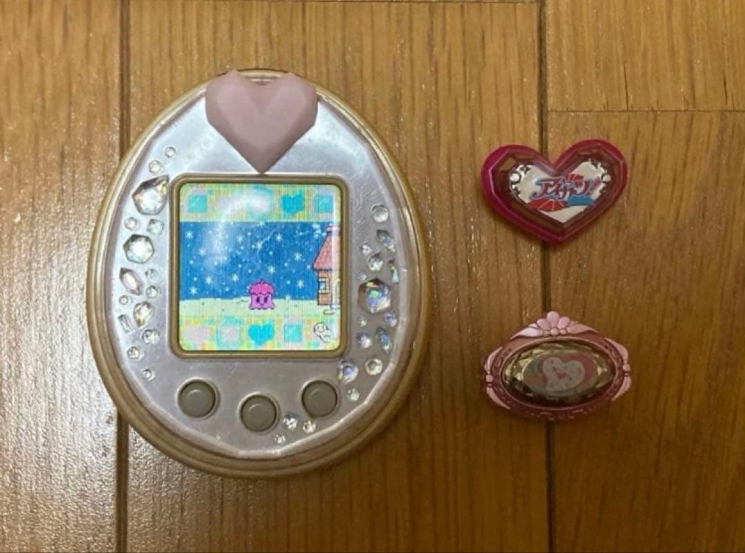 たまごっちピース　ピンク　アイカツ　ベイビーチェンジ　たまデコピアス　動作確認済 たまごっちピース ピンク アイカツ ベイビーチェンジ たまデコピアス