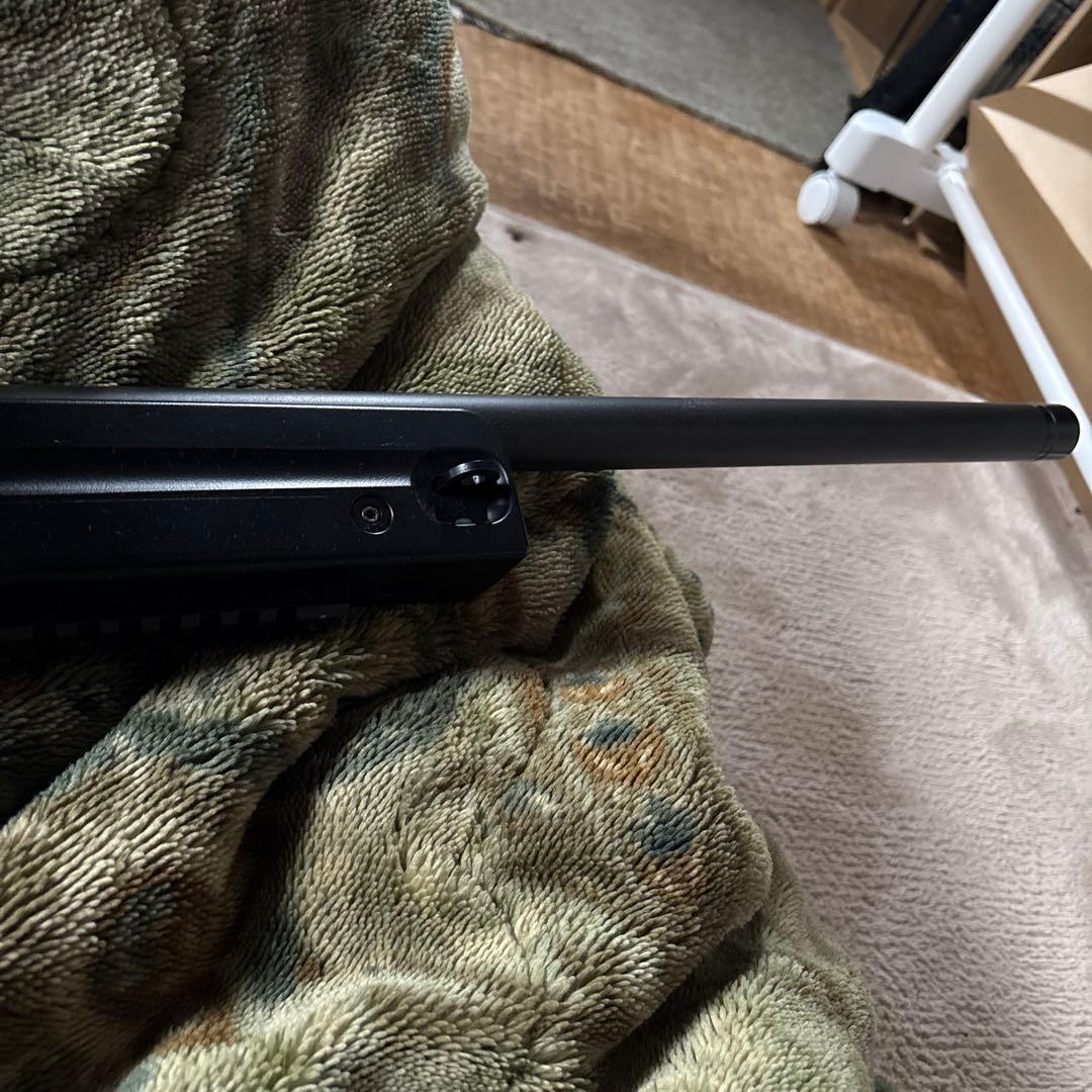 ブラック電動ガン スコープ付き