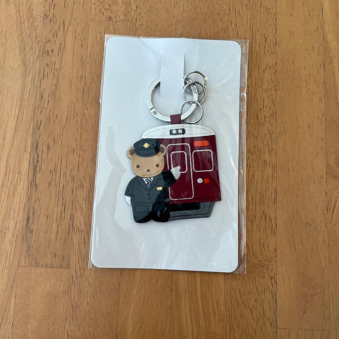 ファミリア　阪急　コラボ　キーリング familiar 阪急電車×ファミリア】コラボレーショングッズを発売します！マルーン