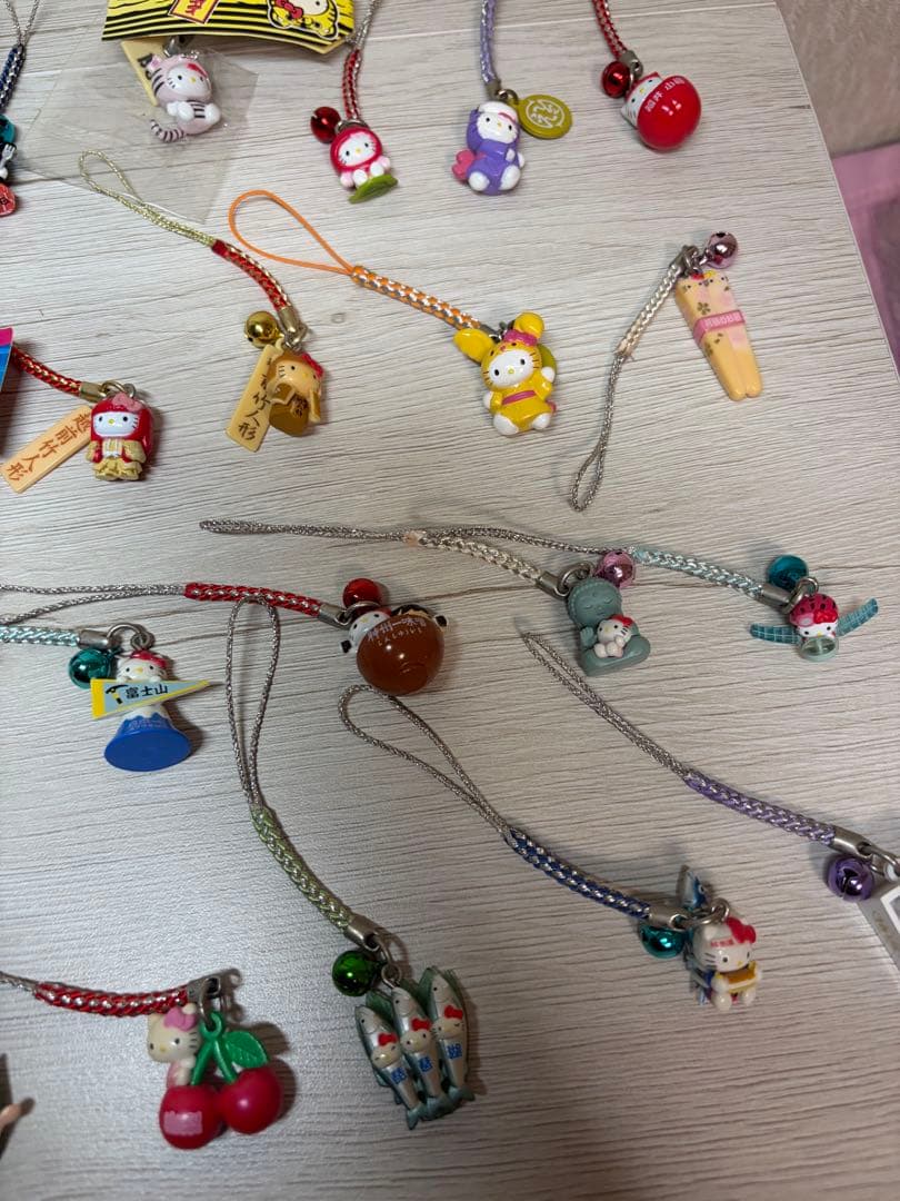 激レア ご当地 ハローキティ ストラップ 根付 32個セット(おまけ付き