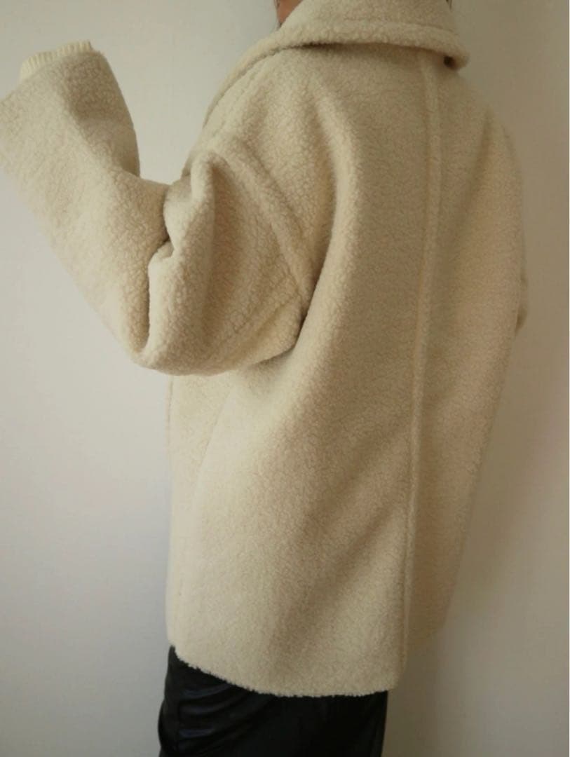 トランク88 ボアアウター アイボリー - メルカリ