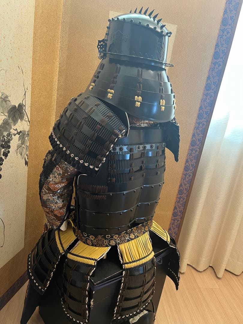 美品！鎧兜 大鎧 等身大一式 雑賀衆 鎧櫃、鎧台付き - メルカリ