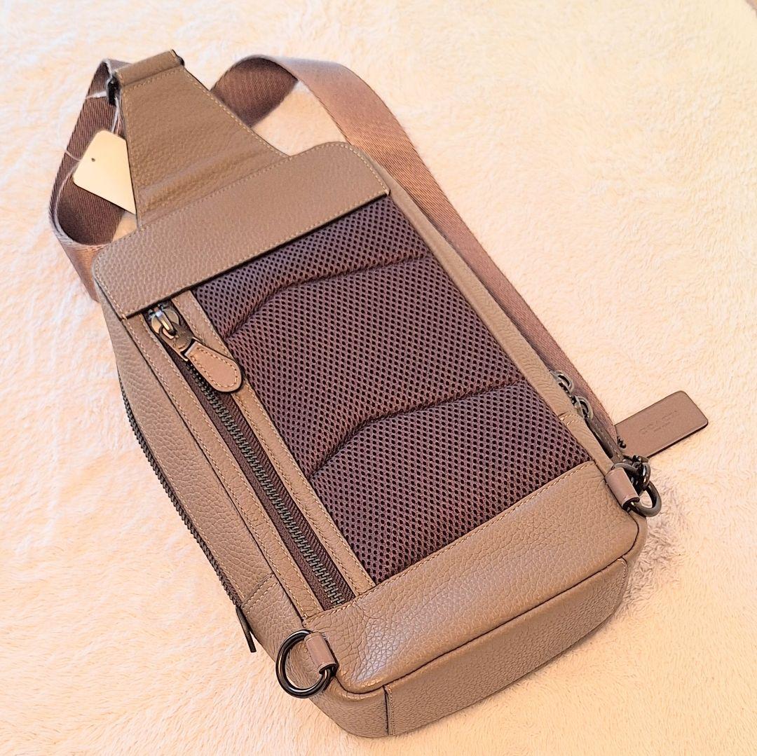 新品】COACH メンズ ゴッサム パック ボディバッグ C5331 - メルカリ