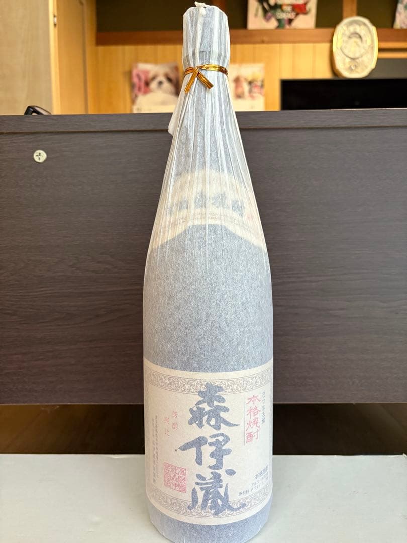 かめ壺焼酎 森伊蔵 1800ml 桐箱入り 古酒(2005年～) - メルカリ