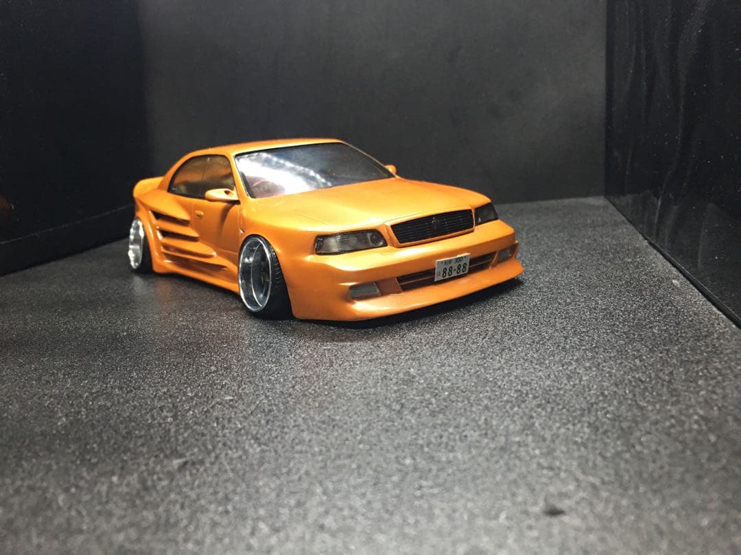 旧車プラモデル完成品アオシマクラウン１４マジェスタ