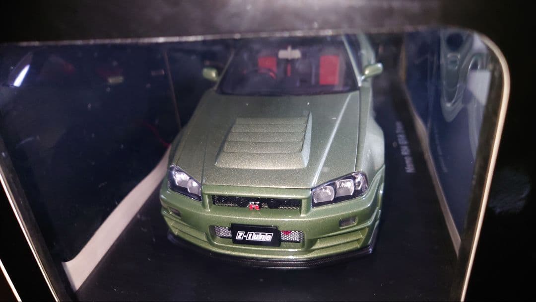 1000台限定 1/18 autoart NISSAN SKYLINE r34