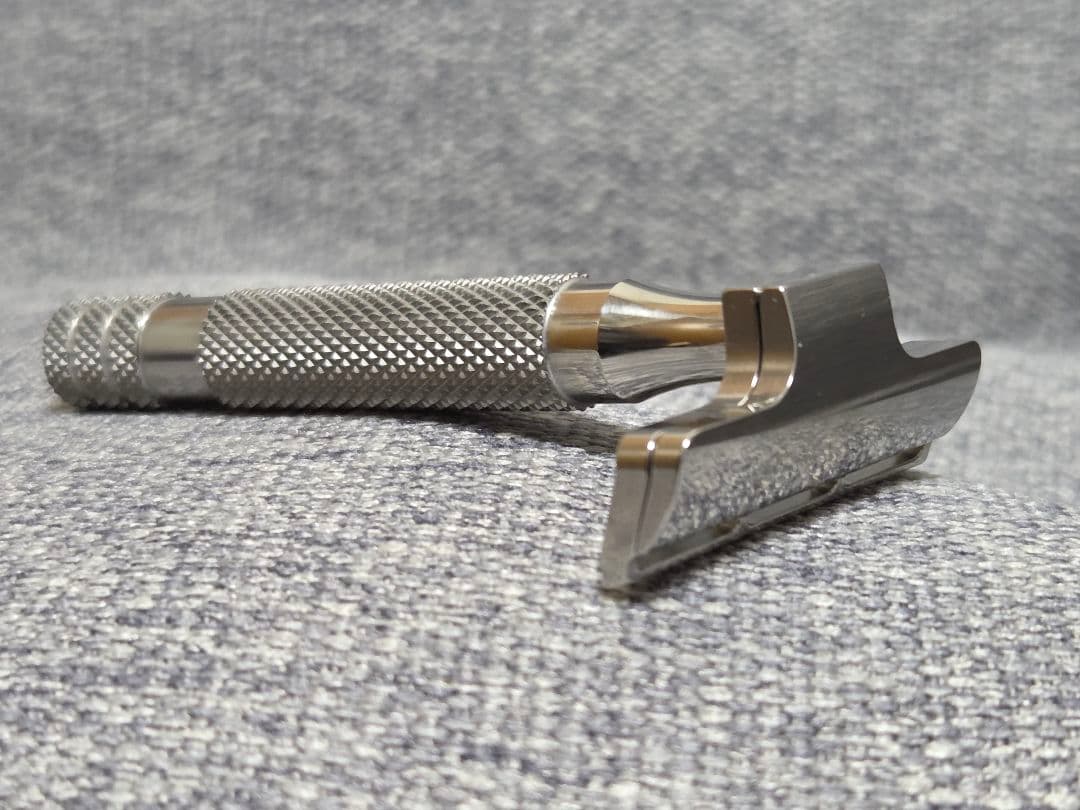 [美品] RazoRock \"Standard\" HAWK V3 両刃カミソリ