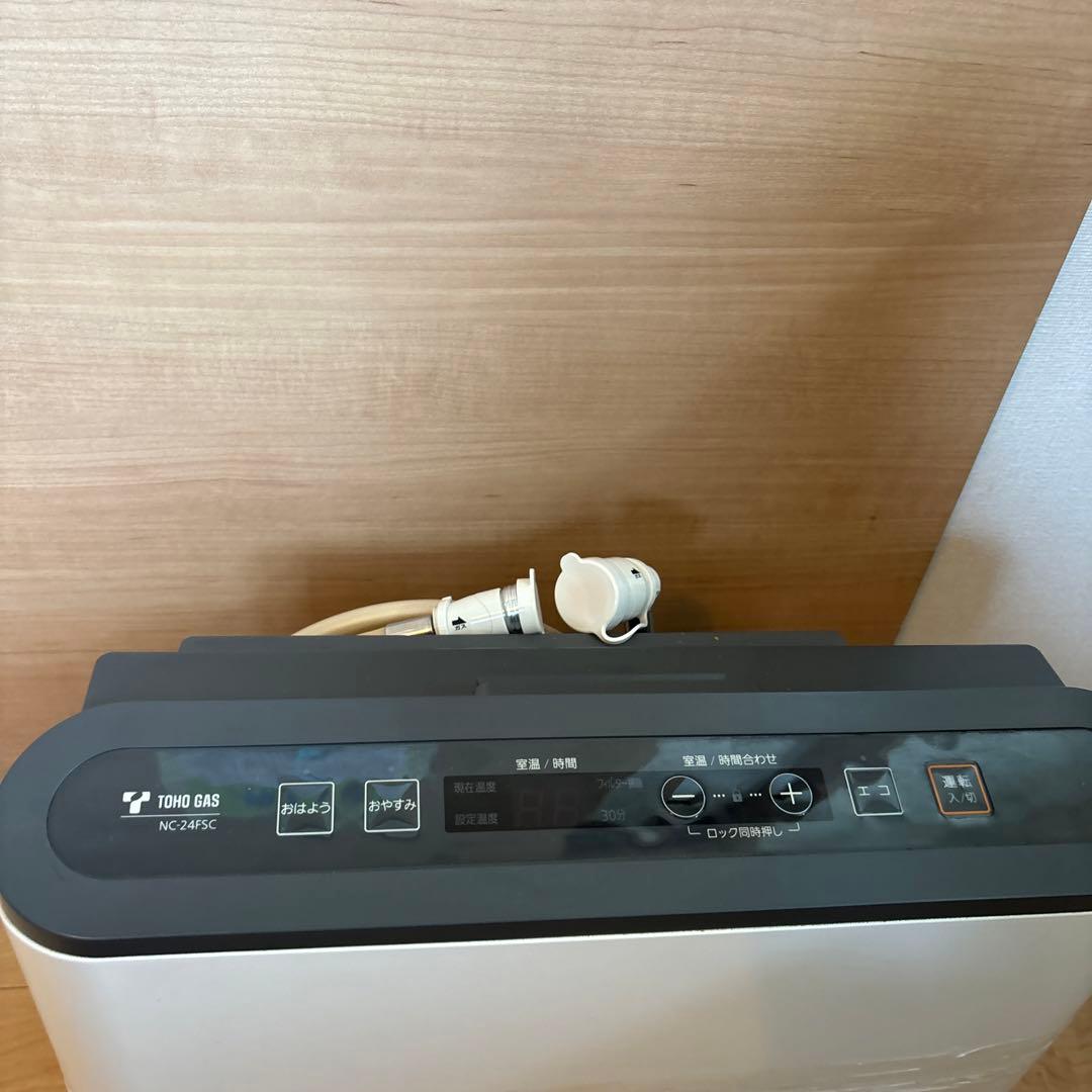 都市ガス ガスファンヒーター GFH 2402s - メルカリ