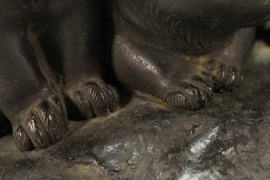 金工師 徳光造 遊三犬 置物(K-XA873)