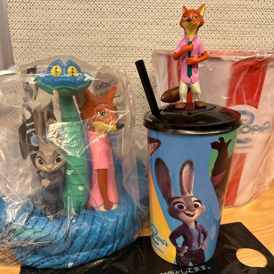 ズートピア2 ポップコーンカップ ドリンクカップ セット - メルカリ