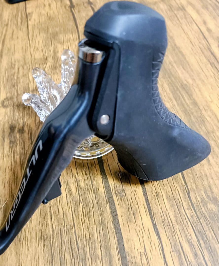 極美品】シマノ ULTEGRA Di2 ST-R8070 油圧ブレーキSTI右 - メルカリ