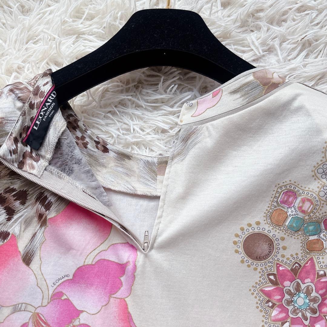 極美品✨レオナール 半袖カットソー トップス シャツ ビジュー 花柄