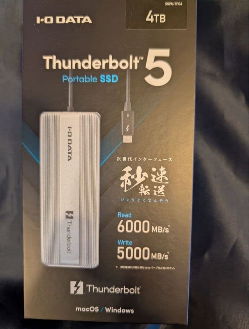 未開封　I-O DATA Thunderbolt 5 ポータブルSSD 4TB アイ・オー、読み込み最大6000MB／sのThunderbolt 5ポータブルSSD