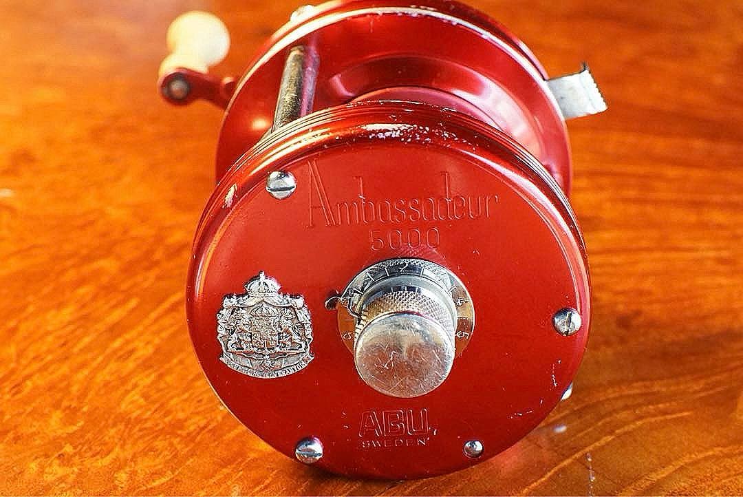 ABU アンバサダー 5000 メンテ済 フレーム修正済 241211 - メルカリ