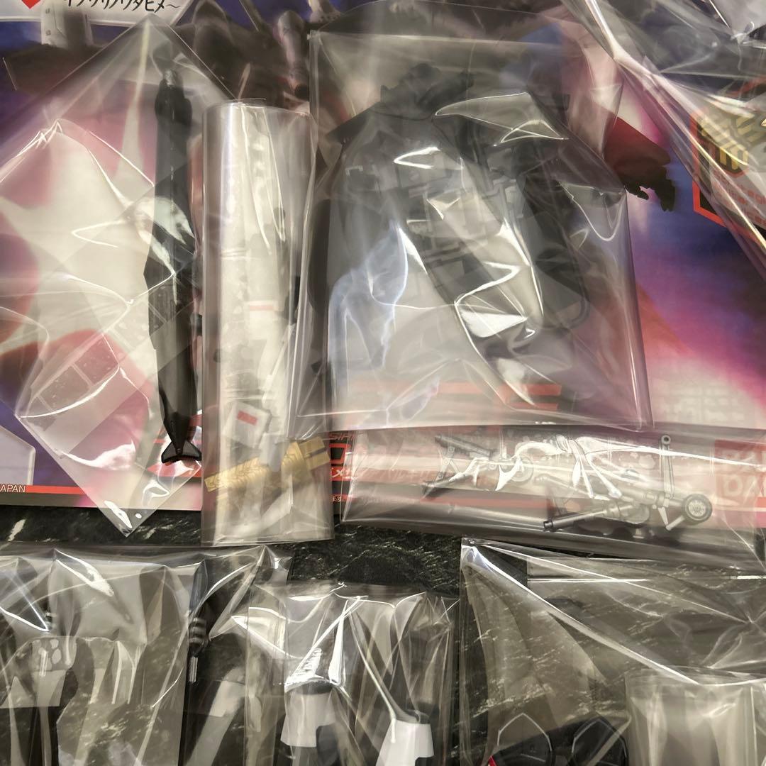 マクロス1/72VF-25Fトルネードメサイアバルキリー　プラモデル完成品