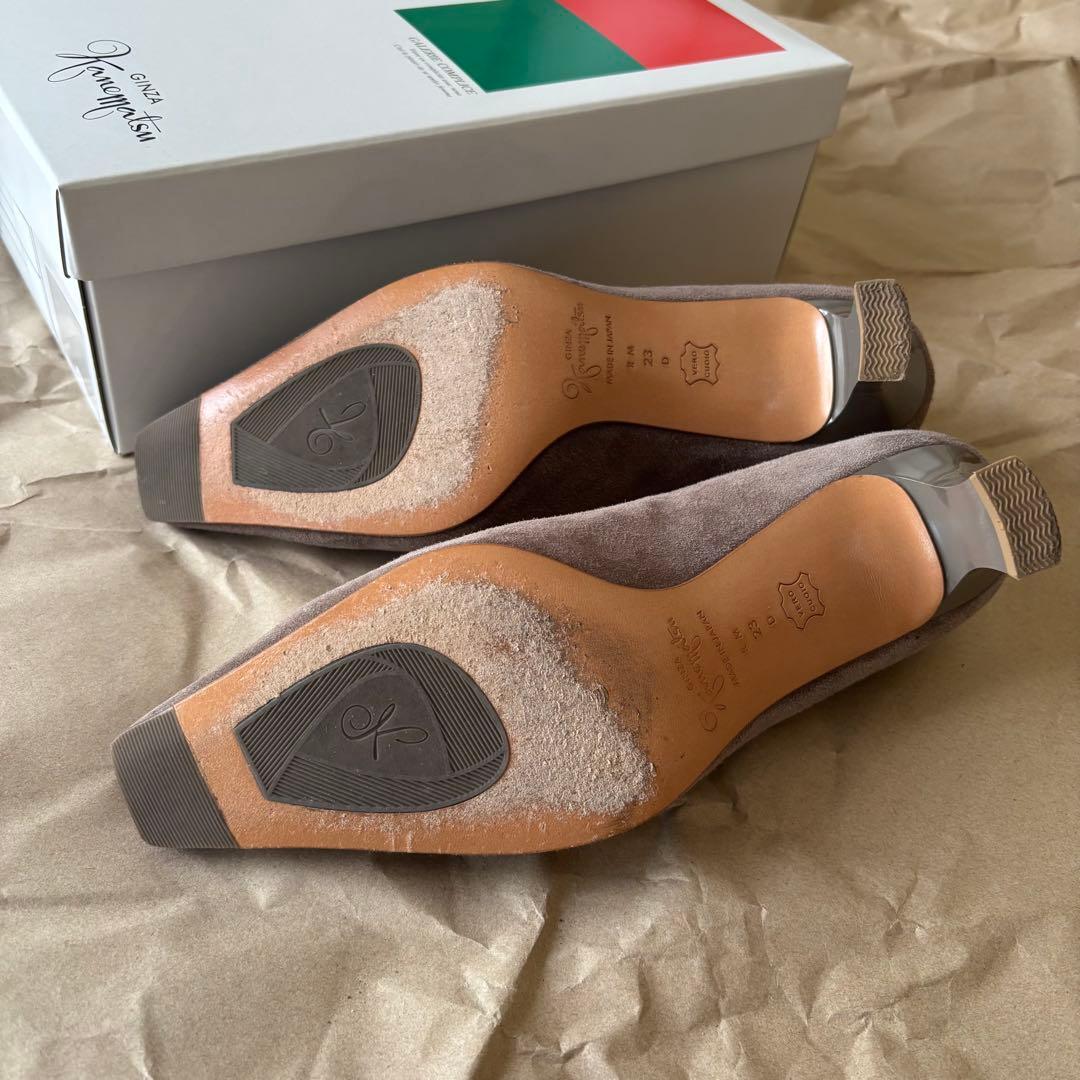 銀座かねまつ スエードパンプス - メルカリ