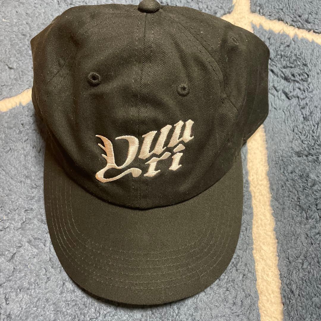 優里 Yuuri Logo Cap タグ付き