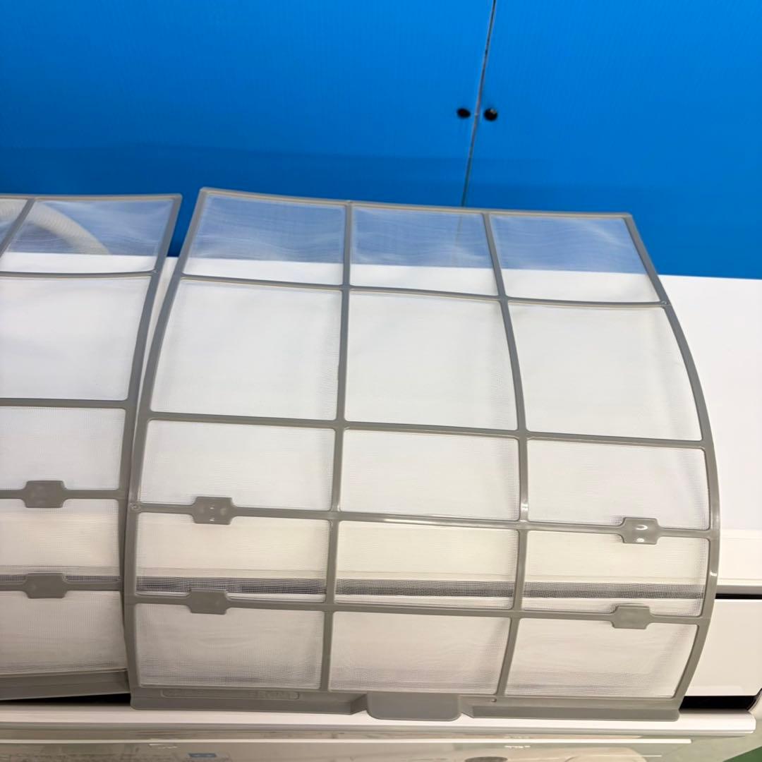 725 富士通　ルームエアコン　6〜8畳用　2.2kw 送料無料　元展示品