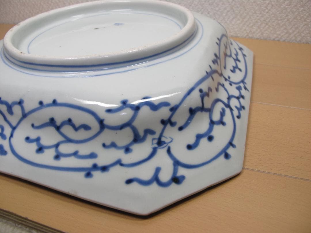 古伊万里 染付け窓絵 草花柄縁 角皿 アンティーク 大皿 盛り皿 - メルカリ