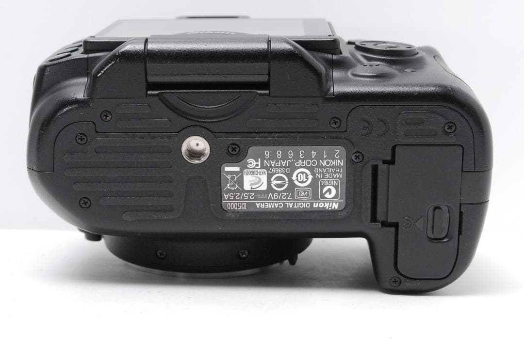 新品級ショット数】Nikon D5000 スマホ転送 動画・自撮りOK