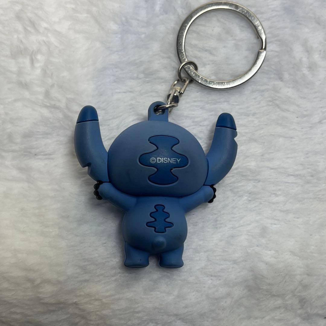 ディズニー スティッチ キーホルダー ディズニーストア - メルカリ