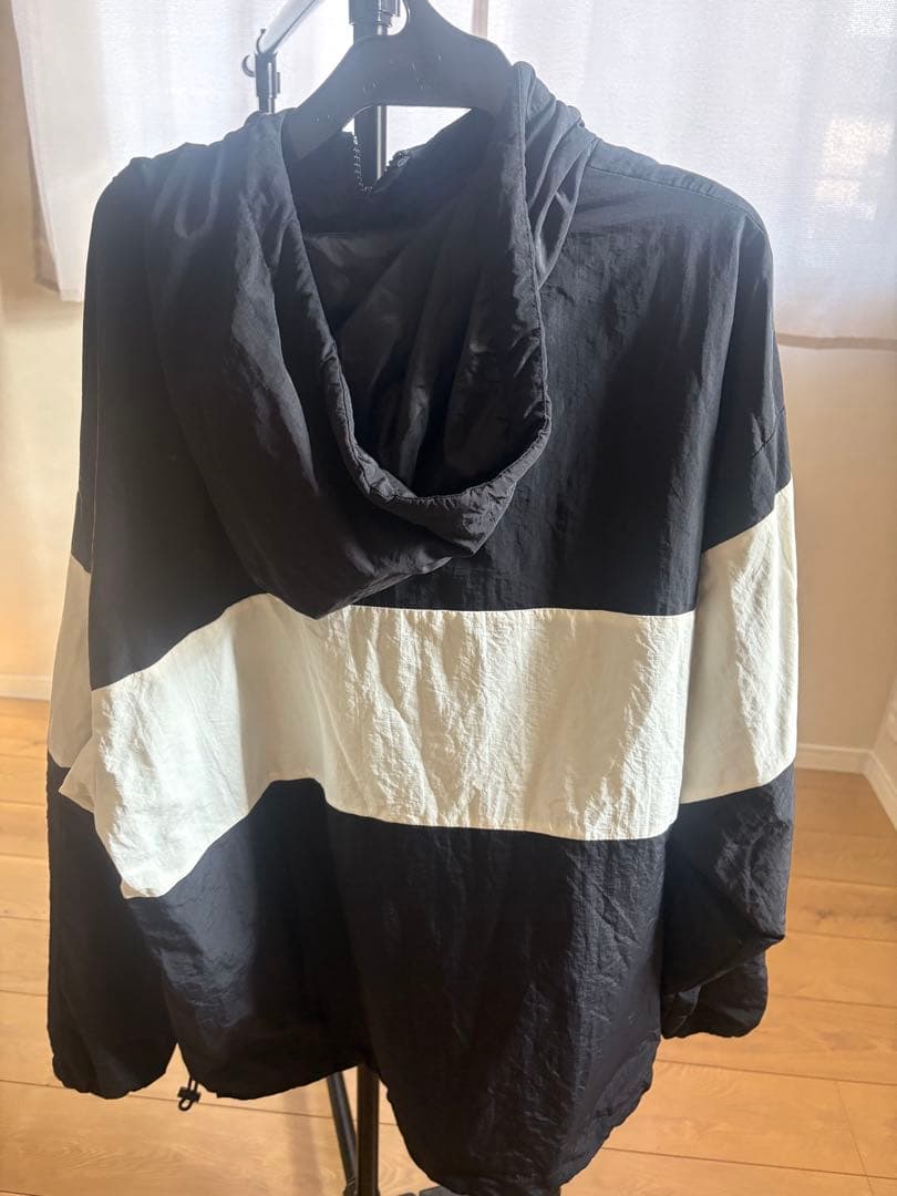 ワンオクロック Eye of the Storm ナイロン パーカー　M