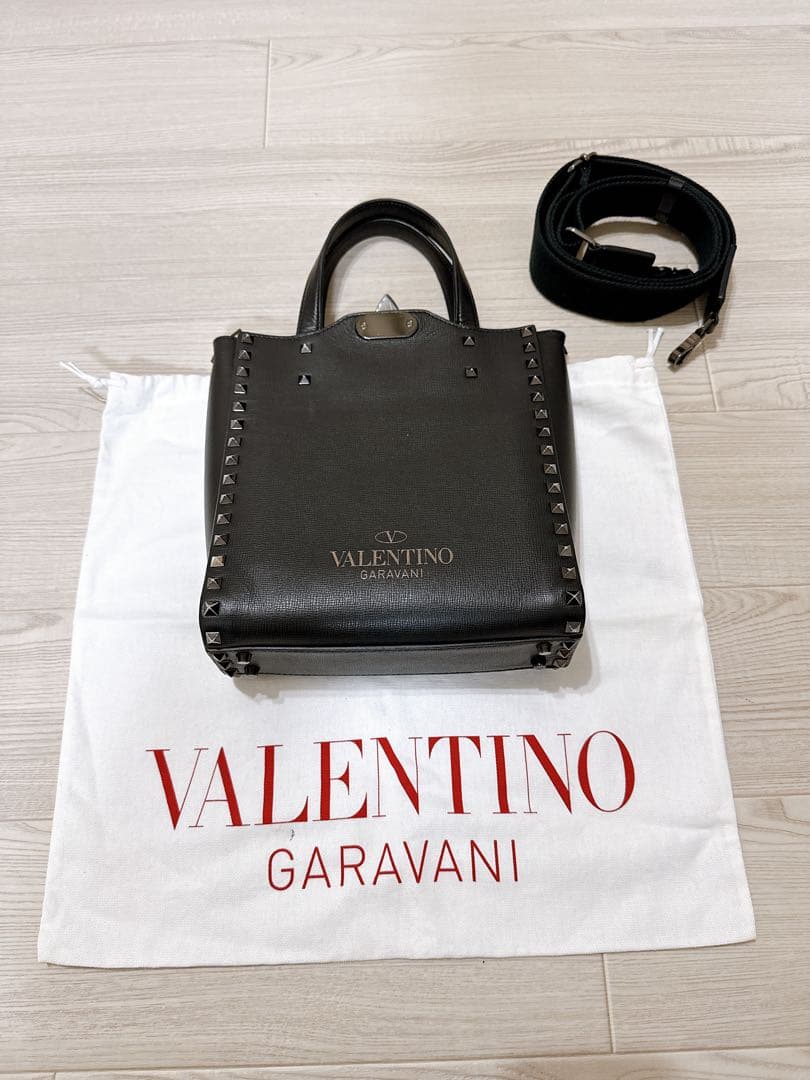 VALENTINO GARAVANI ブラック　ミニトートバッグ Valentino Garavani Women's 