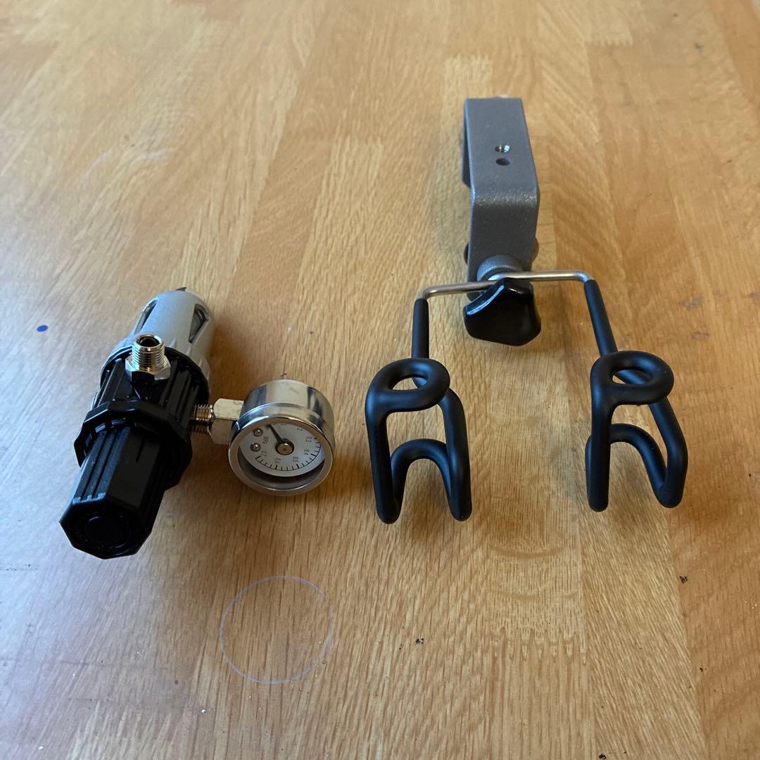 タミヤスプレーワークパワーコンプレッサー　ハンガー一体式電源スイッチ搭載