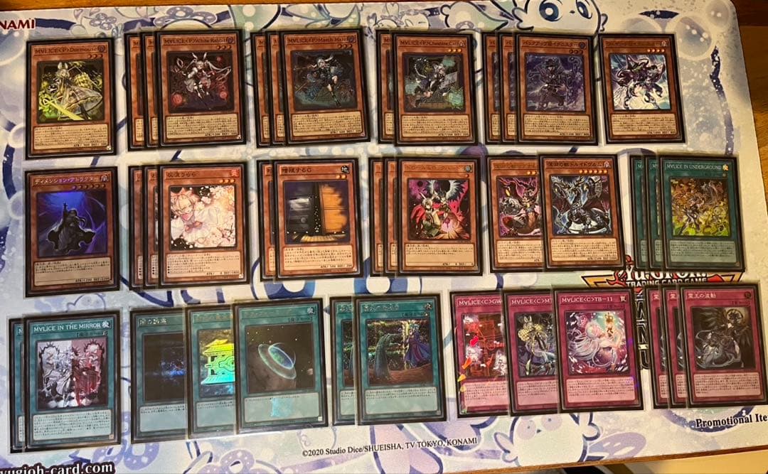 遊戯王 マリス デッキ & White Rabbitスリーブ100枚セット