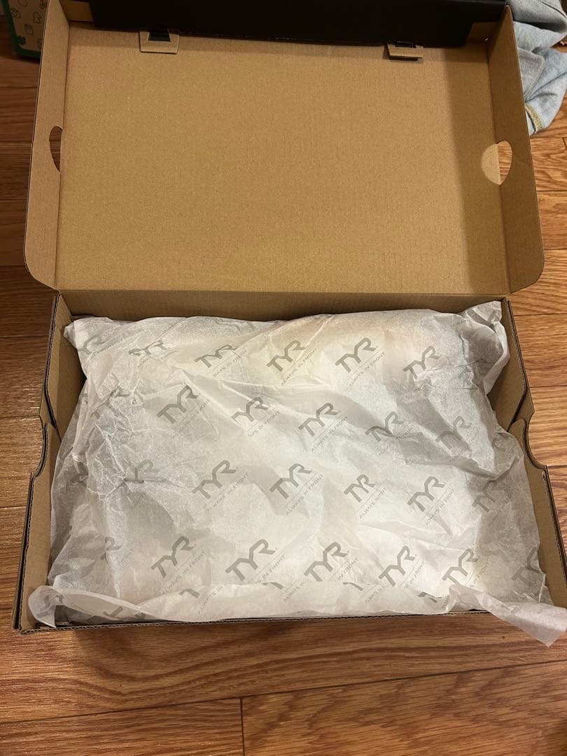 【美品】TYR L-2リフター　25.1cm