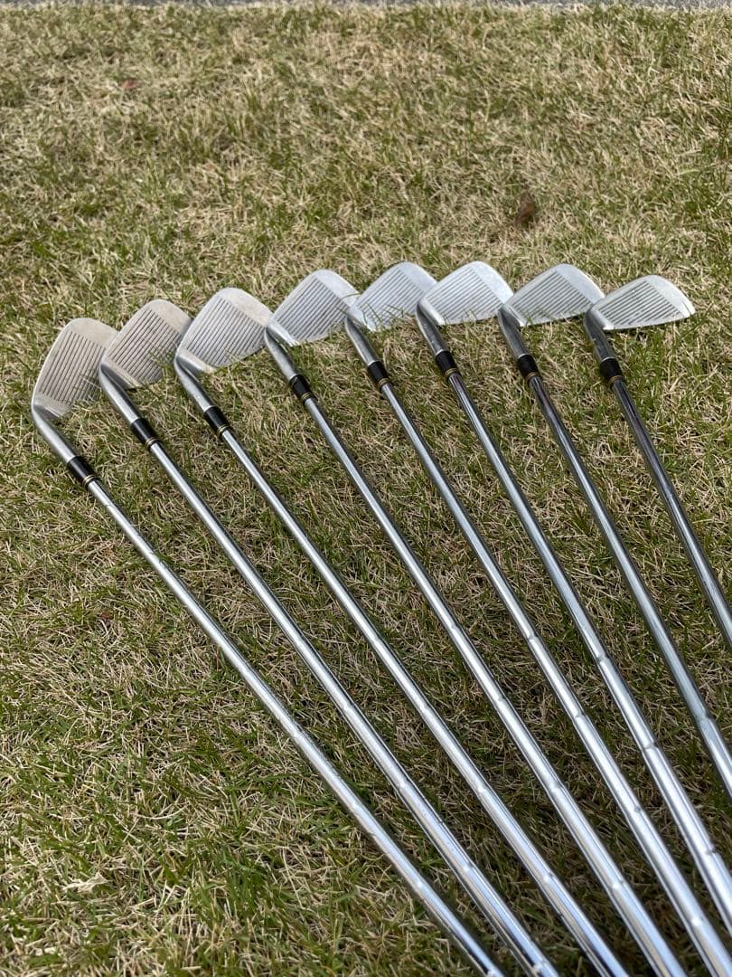 阪神タイガースアイアン9本セット3I〜 9I,PW,SWスチール製 超希少