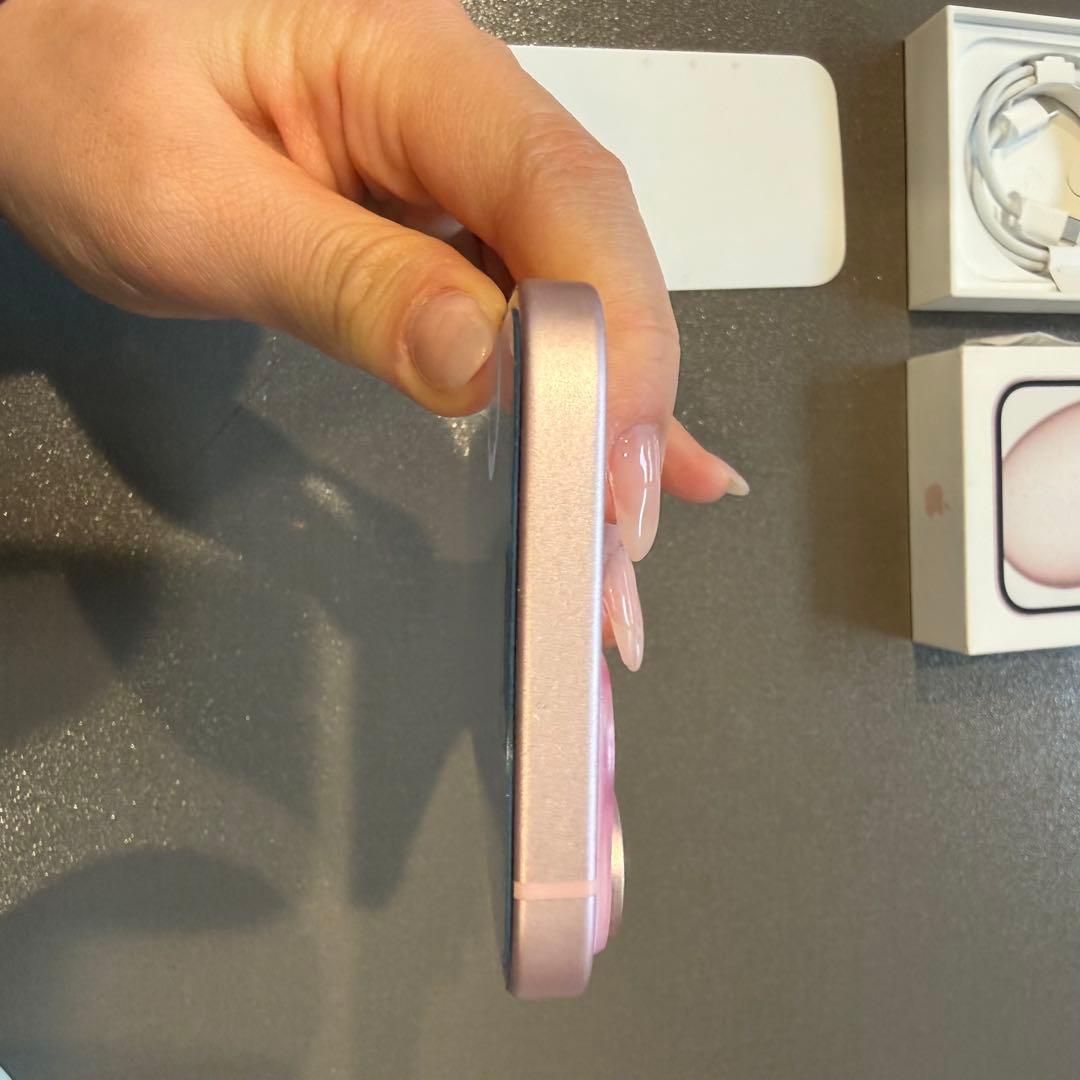 Apple iPhone 15 128GB ピンク 正規バッテリー残量100% - メルカリ