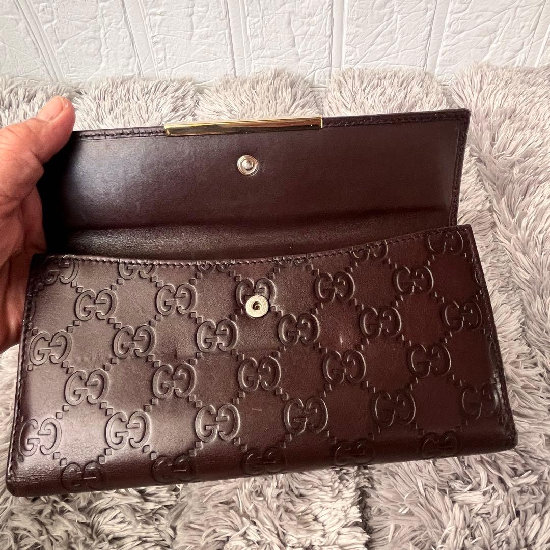 良品✨GUCCI シマ ロゴプレート Wホック ダークブラウン 長財布 メンズ
