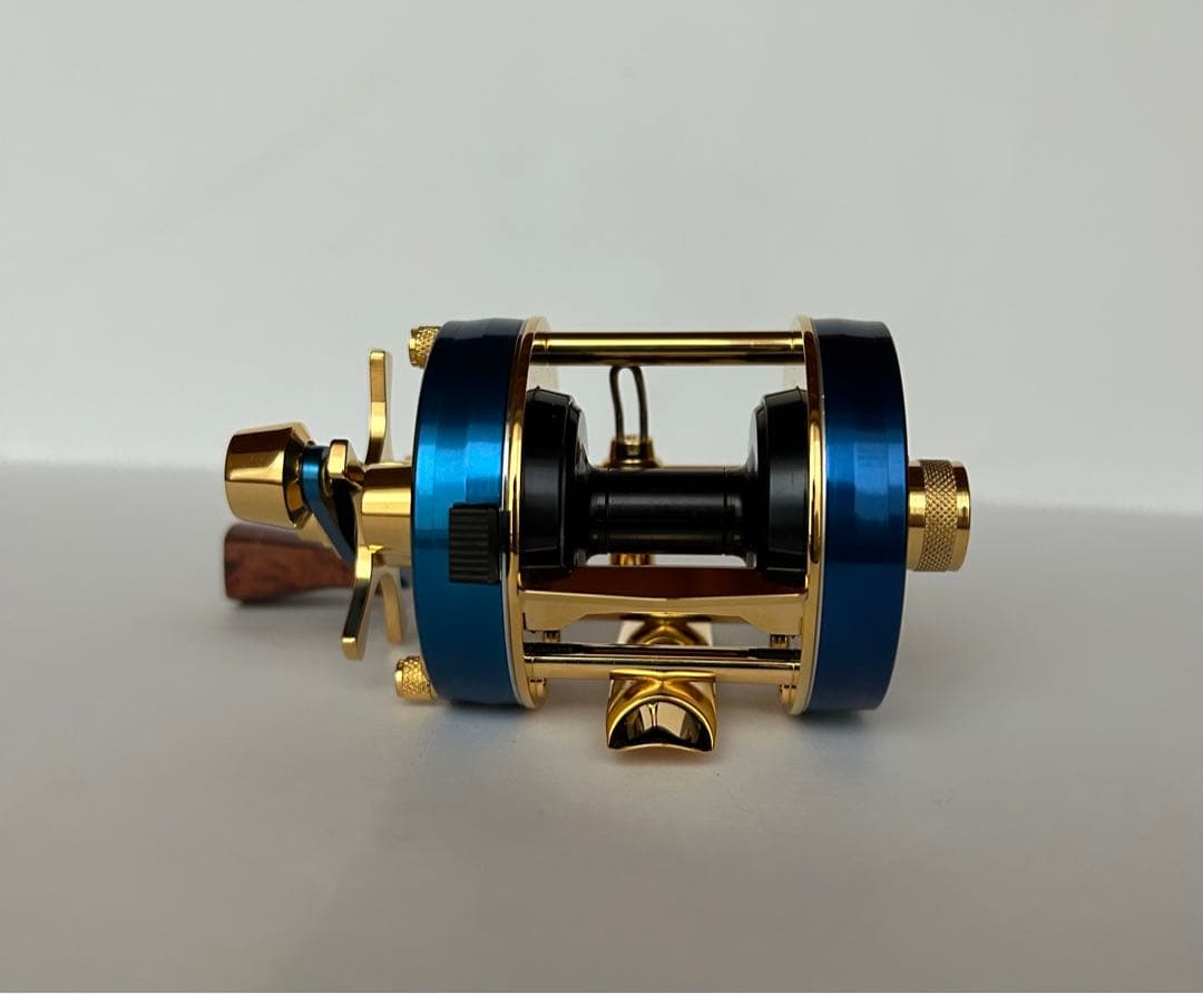 注 2500c 左ハンドルCDLカスタム Abu アブ アンバサダー - メルカリ