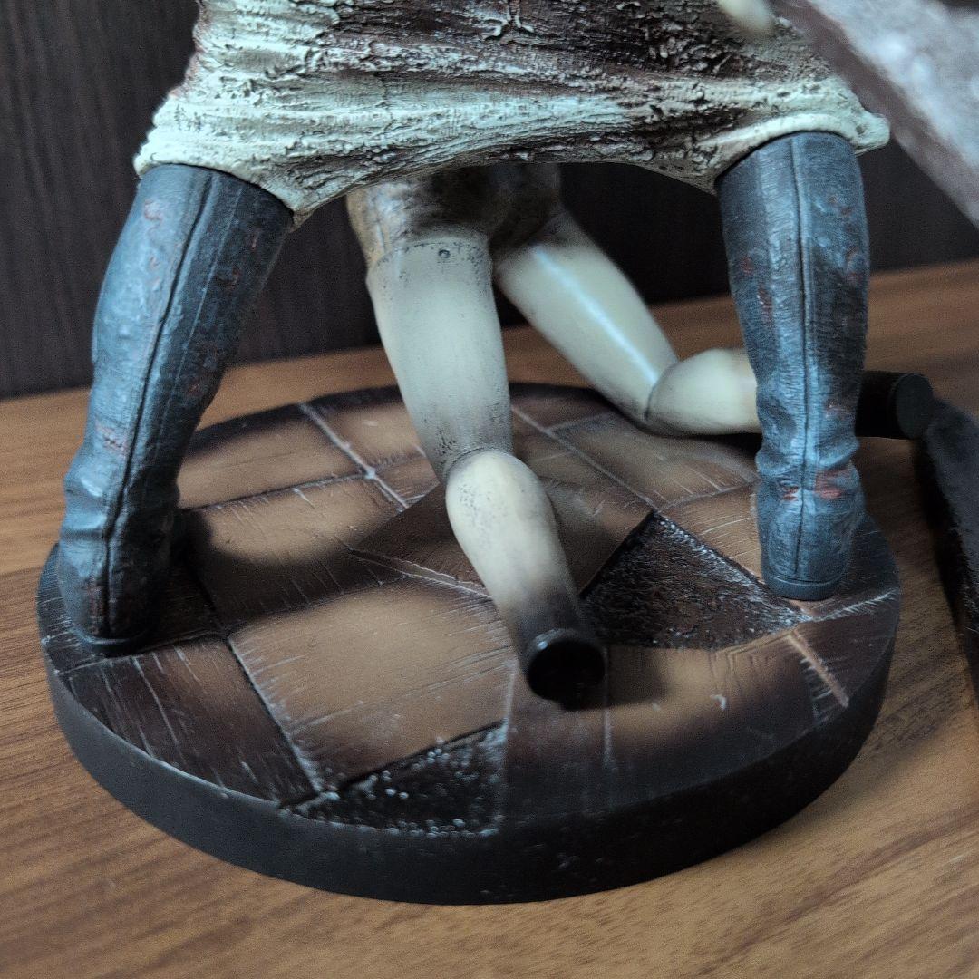 REDPYRAMIDTHING マネキンver. レッドピラミッドシング