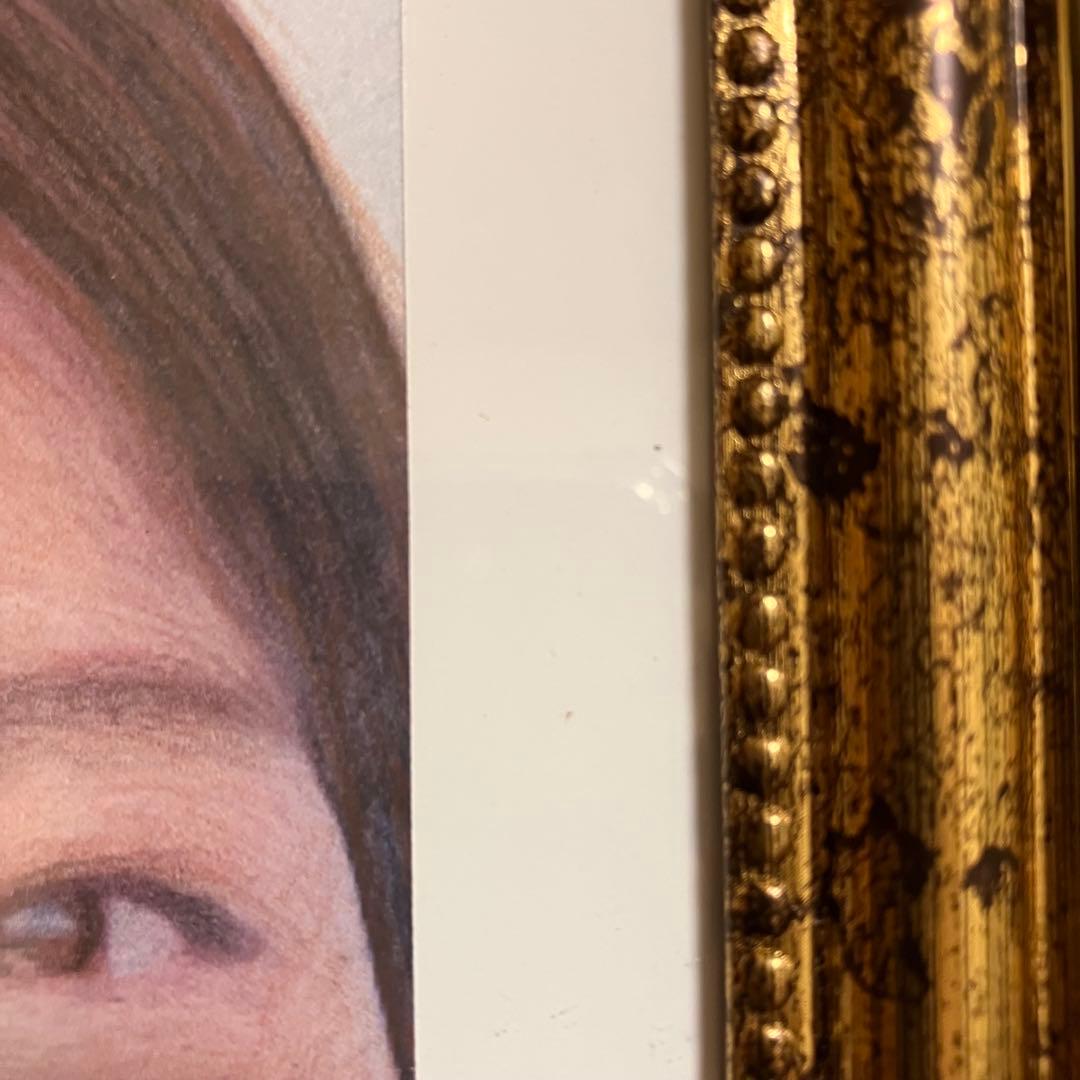 女優画29 額装品　額縁寸法32.7cm×24.0cm　カラー着色　定款付